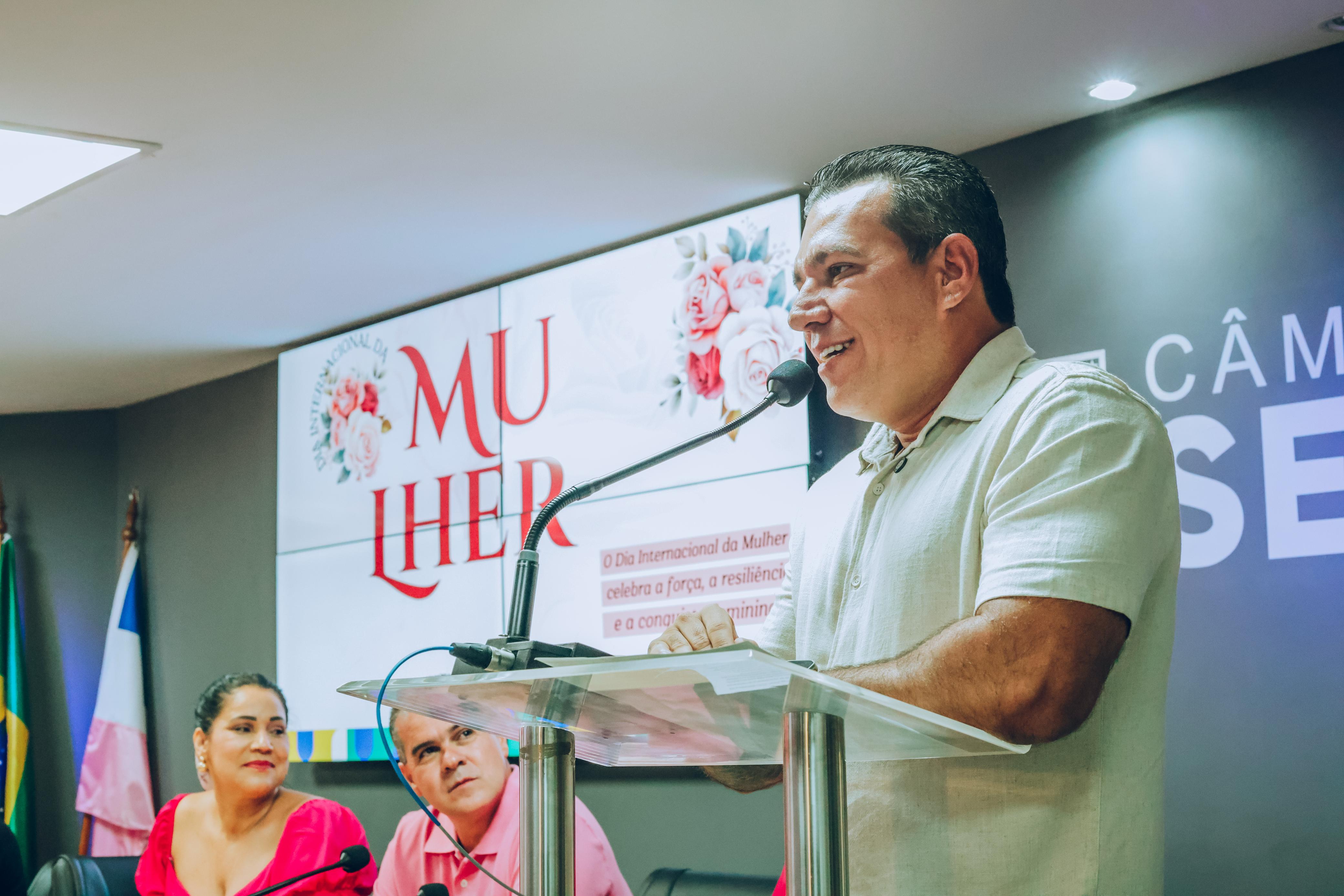 NOTÍCIA: Câmara Municipal da Serra Celebra o Dia Internacional da Mulher com Evento Especial para Servidoras