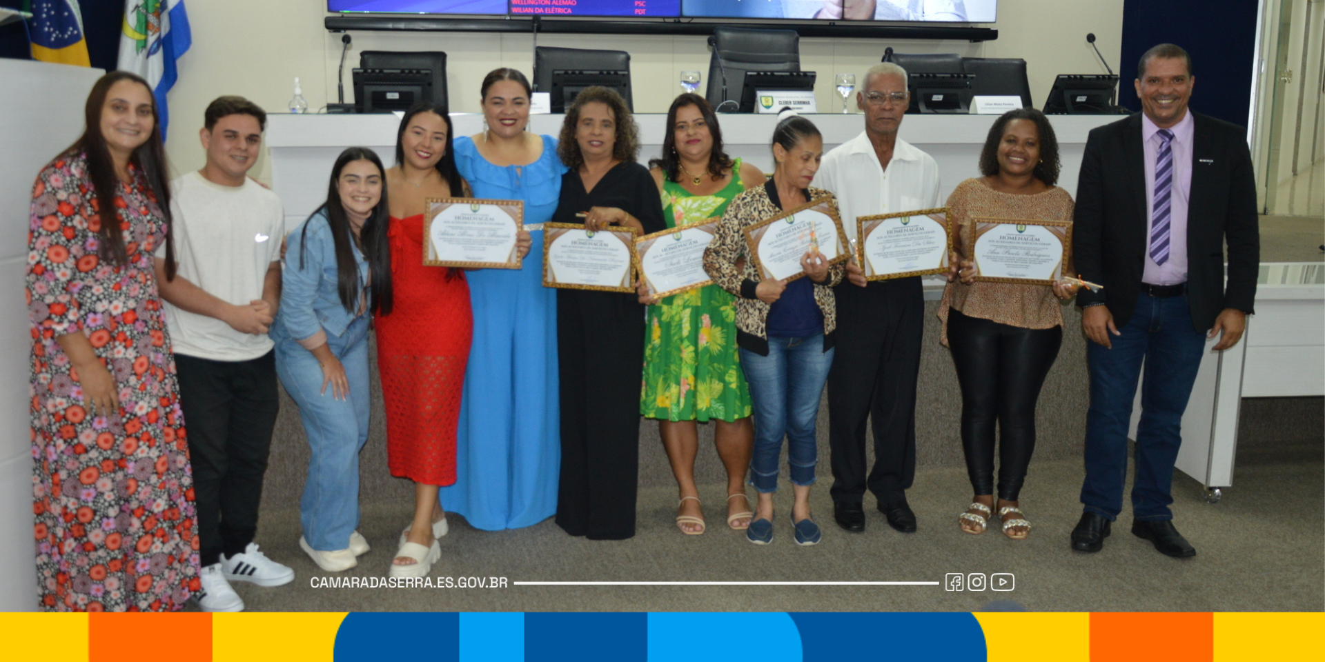 Foto da notícia: Auxiliares de Serviços Gerais recebem homenagem no Plenário da Câmara da Serra