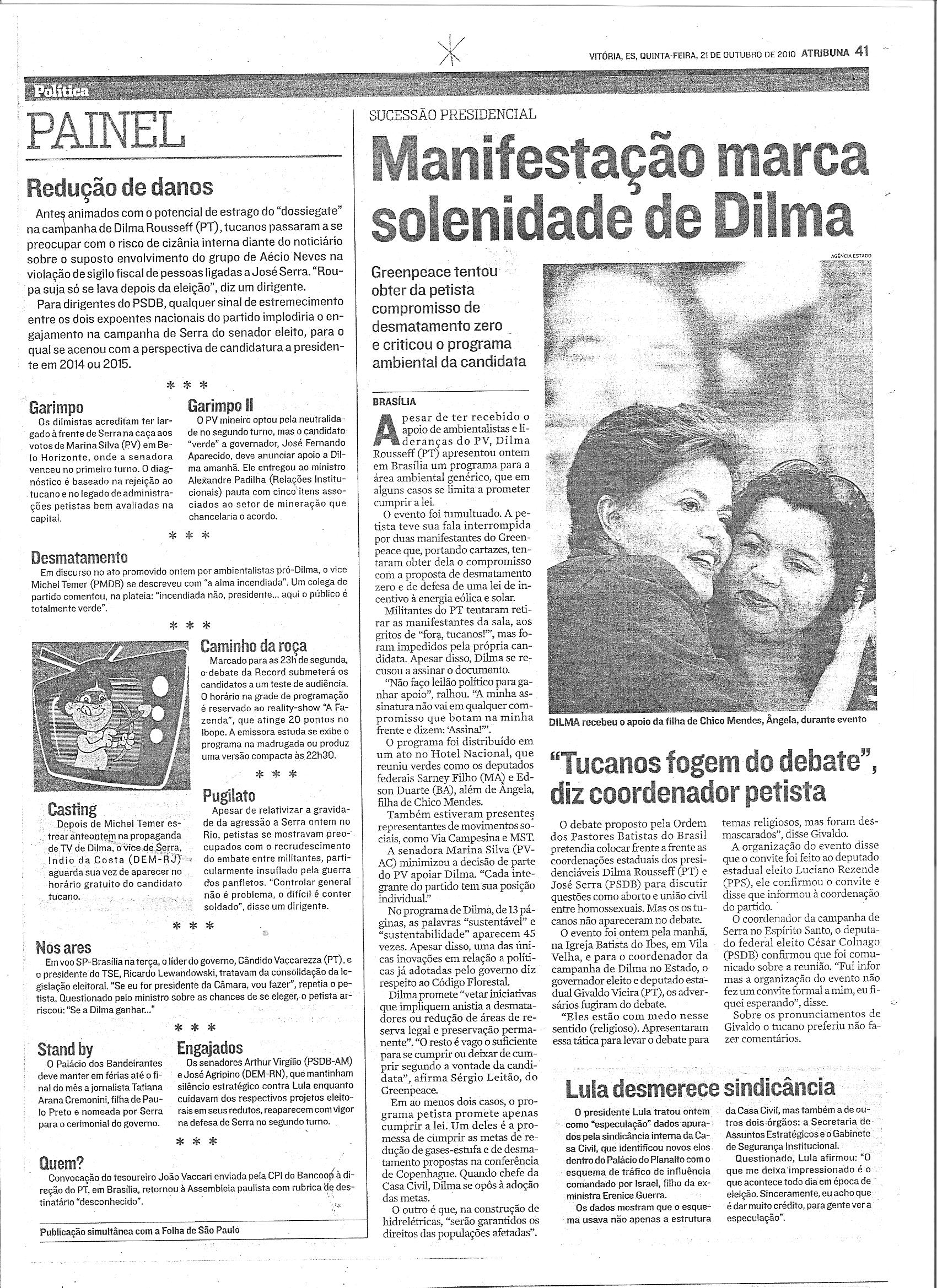 Manifestação marca solenidade de Dilma